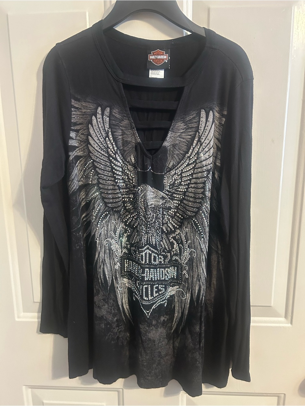 Harley-Davidson Black Women’sLong-Sleeve Eagle Graphic Shirt with shiny accents
